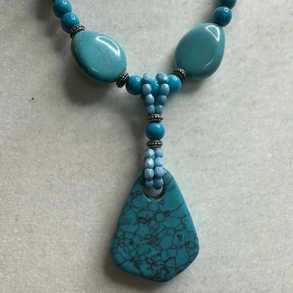 Western Turquoise Statement Necklace 11” Drop - Picture 2 of 3